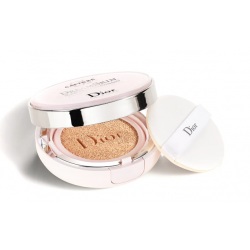 Dior Dreamskin Moist & Perfect Cushion Fondöten 10 SPF50